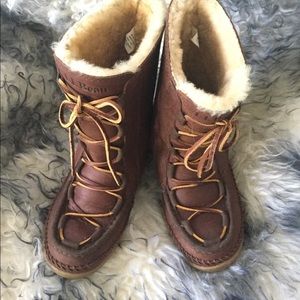 LL Bean Wicked Good Lodge Moccasins